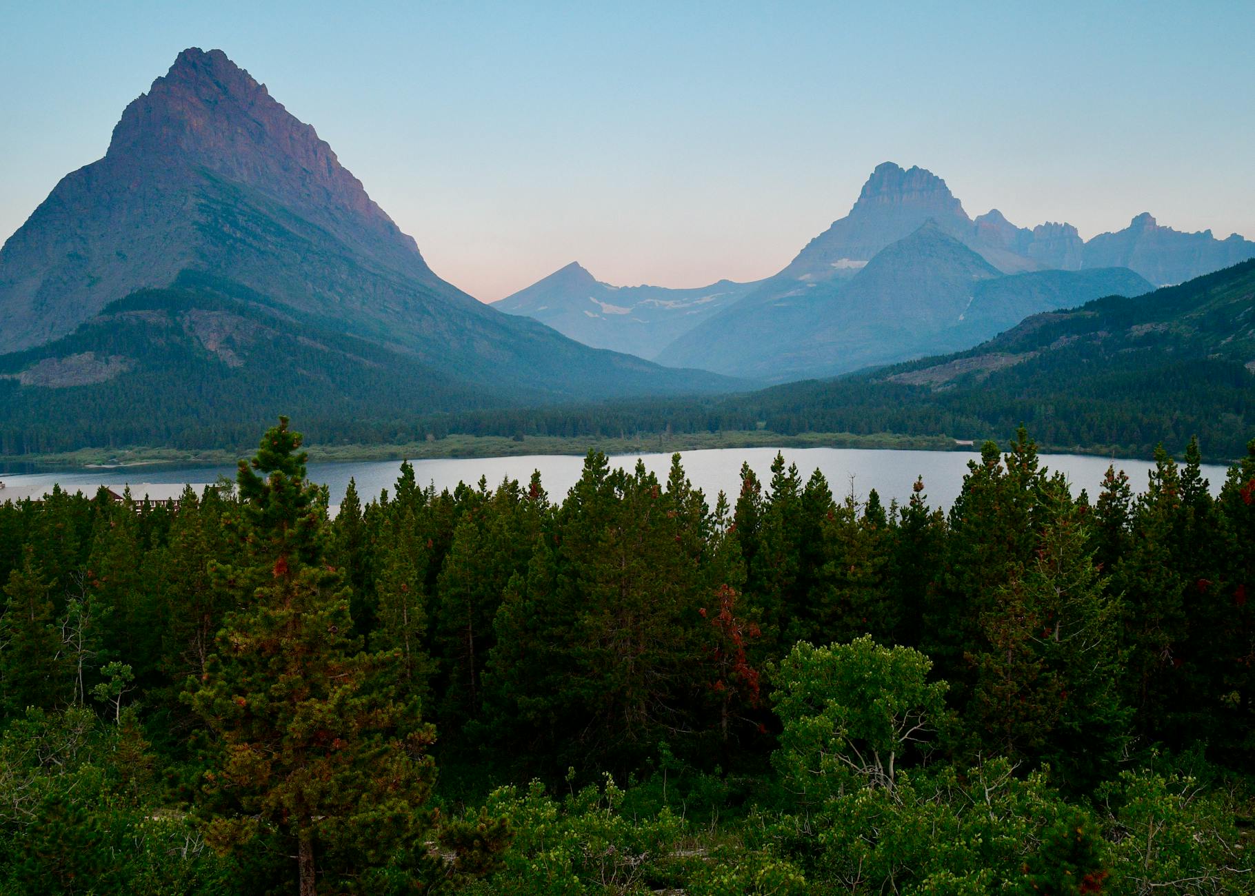 majestic mountains lake and forest landscape montana usa Best states for homesteading